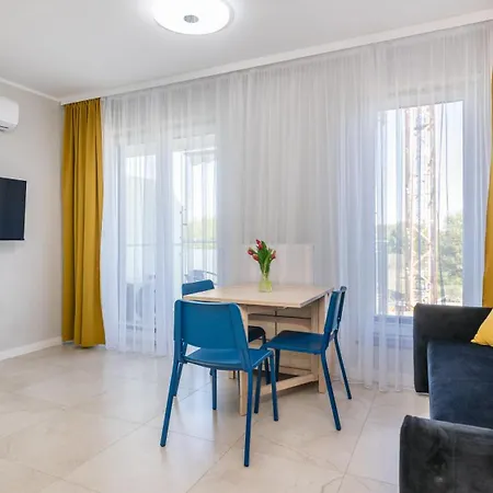 Perla Mierzei Piamola, Bezplatne Solarium Штутово