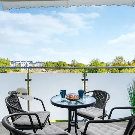 Perla Mierzei Piamola, Bezplatne Solarium